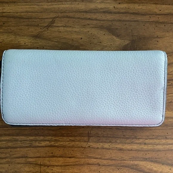 NWT MARC JACOBS LIGHT GREY GENUINE Leather Bifold Wallet Purse MSPR $165 Read - Picture 3 of 14